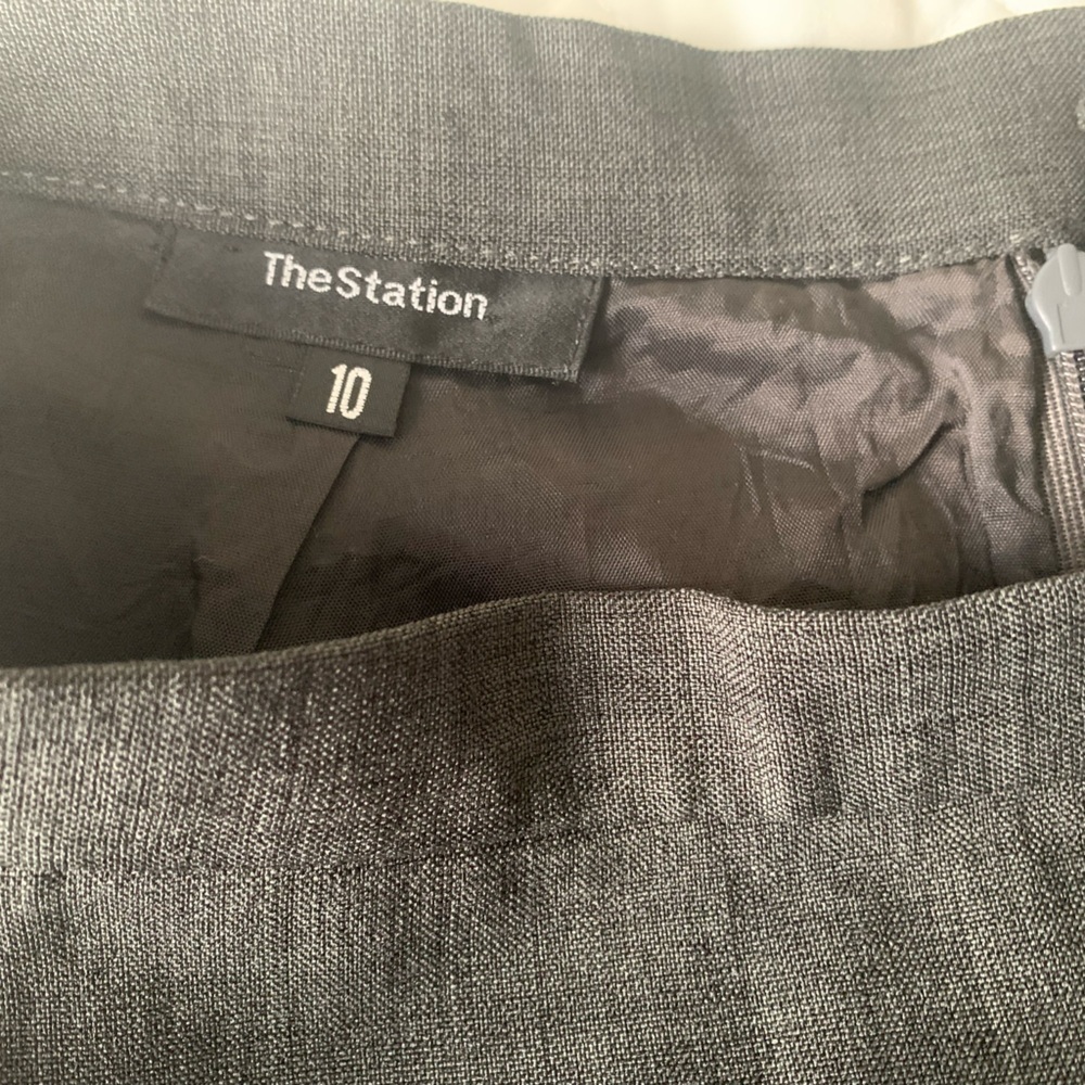 #8 Grey mix fitted pencil skirt with side slit.  Size 10 (but a small size 10) - Picture 5 of 5